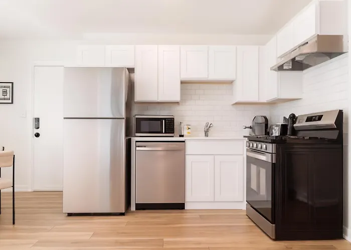 Bright 2Br Near Ohare, Comfortable, Cozy